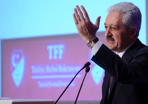 'AZ�Z YILDIRIMCILIK YAPIYORLAR'