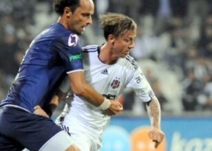 Guti'nin Kas�mpa�a Ma��nda Ka��rd��� Penalt�y� izle