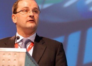 Baumann radikal değişiklikler istiyor