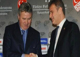 Hiddink: "Gerçekçi olalım"