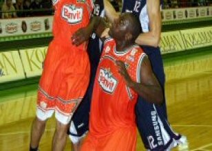 Banvit baştan koptu: 72-59