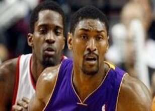 Lakers Kobe'siz de güzel: 99-82
