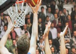Darüşşafaka kısa kesti: 87-80