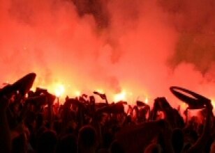 Tribünlerin heyecanı bu sitede!