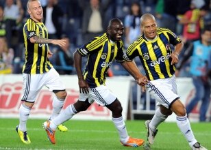 20111001 204948 ist434 Fenerbahçe 4 2 Istanbul BB maçı goller ( Stoch  Alex  Gökhan  Cristian  Webo2 )geniş özet  1 ekim 2011