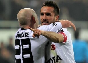 Maç sıkışınca 'kafa' çalışıyor