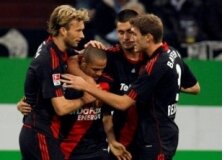 Schalke’ye bir darbe de Leverkusen’den!