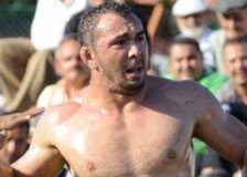 Babasının oğlu!