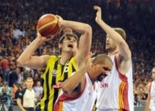 Derbi öncesi basın toplantısı