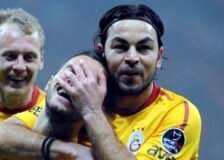 Selçuk İnan büyülüyor
