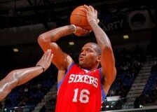 NBA’de üçlü takas!