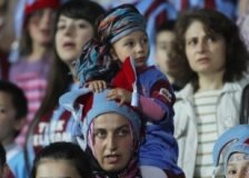Kadın ve çocuklar için dağıtım başladı!