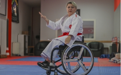 Oya Ekici karate sayesinde engelli olduunu unutuyor