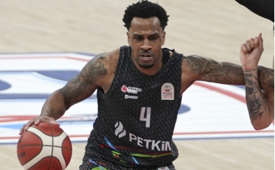 Aliağa Petkimspor, deplasmanda Sassari'yi yendi