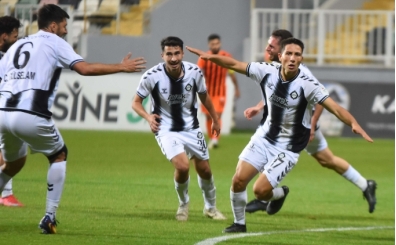 Altay 3. Lig'de direniyor