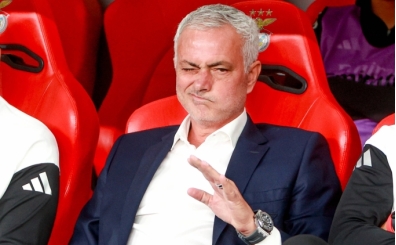 Jose Mourinho, resmen tarihe geçti!