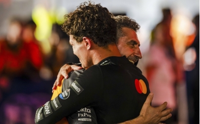 McLaren patronu: 'Mercedes ve Ferrari'ye dikkat!'