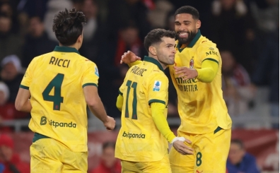 Milan, geriye düştüğü maçta Torino'yu devirdi!