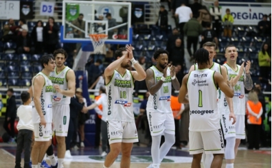 Yukatel Merkezefendi'den 104 sayılık galibiyet!