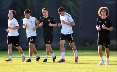 Altay, 17 eksikle çalışıyor