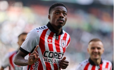 Fenerbahçe, Musaba'nın lisansını çıkardı!