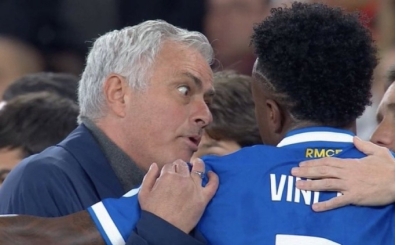 Mourinho'dan olaylar için açıklama: 'Benfica ırkçı değil'