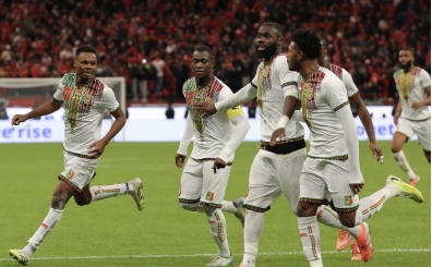 Müthiş maçta son penaltıyı Bilal Toure attı, Mali, çeyrek finale yükseldi