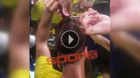 Datome s�z�n� tuttu, sa�lar�n� kestirdi! Galerisi