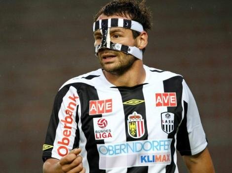 maskeli_balo_var_05810_400.jpg