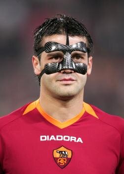 maskeli_balo_var_05b91_400.jpg