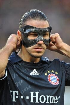 maskeli_balo_var_313c2_400.jpg