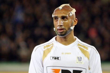 maskeli_balo_var_8f8c4_400.jpg