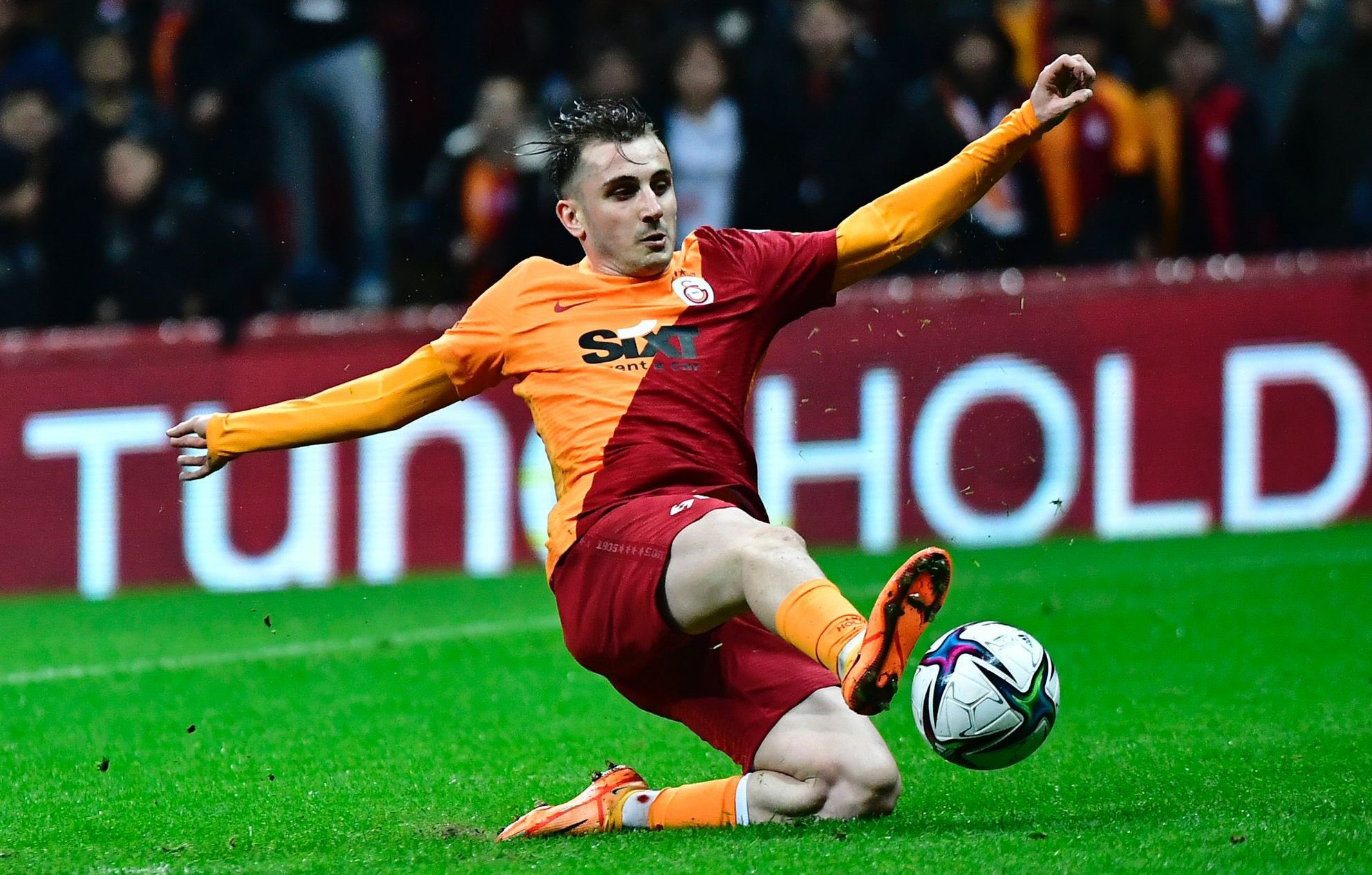 KEREM AKT�RKO�LU Ma��n Y�ld�z�