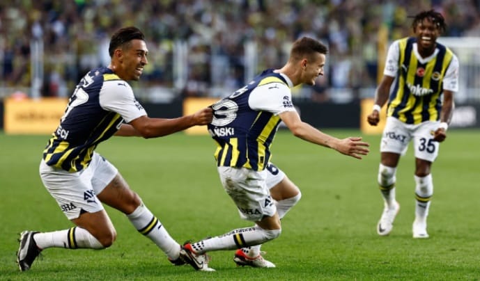 Fenerbahçe-FC Nordsjaelland maçı resim