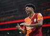 Galatasaray'da Sara'ya kap�lar kapal�
