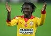 Renato Nhaga, Avrupa'n�n takibinde