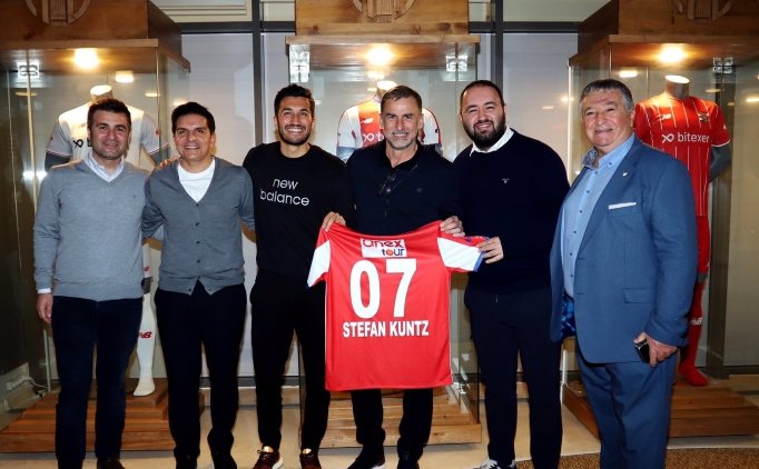 Stefan Kuntz'dan Antalyaspor'a ziyaret