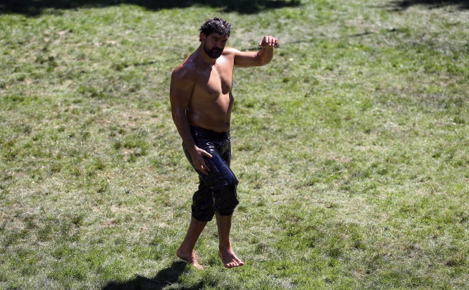 Mente�e Be�p�nar Ya�l� G�re�leri'nde ba�pehlivanl��� �smail Ko� kazand�