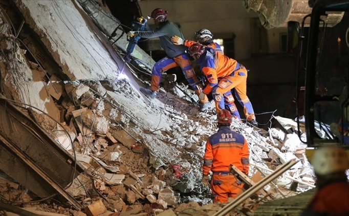 Bunun ad� mucize: 198. saatte iki ki�i kurtar�ld�