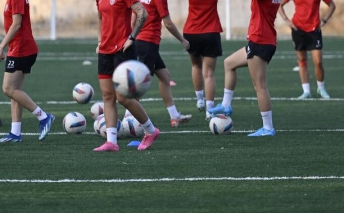 Kad�n Futbol S�per Ligi'nde yeni sezon heyecan� ba�l�yor