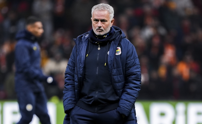 Fenerbah�e'de ba�ar�n�n s�rr� ��l�de gizli