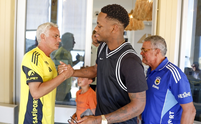 Sahne Jhon Duran'�n