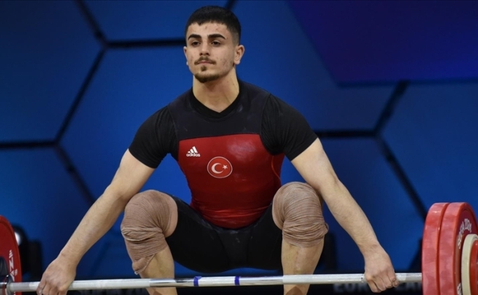 Milli halterci Kaan Kahriman, Avrupa �ampiyonlu�una ula�t�