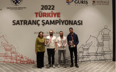 Satrançta şampiyon Mustafa Yılmaz