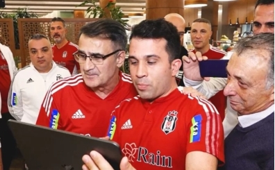 Beşiktaş'tan çeyrek finale çıkan Saiss'e tebrik