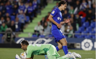 Enes ve Okay oynad�, gol sesi ��kmad�