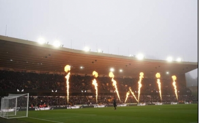 Wolverhampton Wanderers'ın stadında yangın çıktı