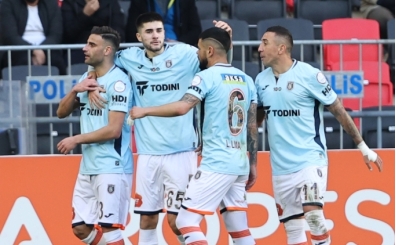 2 dakikada 2 gol iptal oldu: Süper Lig maçına damga vuran anlar!