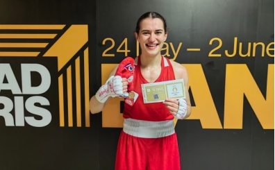 Milli boksr Esra Yldz Kahraman, olimpiyatlara kota ald