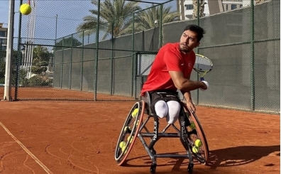 Milli para tenisi Ahmet Kaplan'dan spanya'da ifte ikincilik